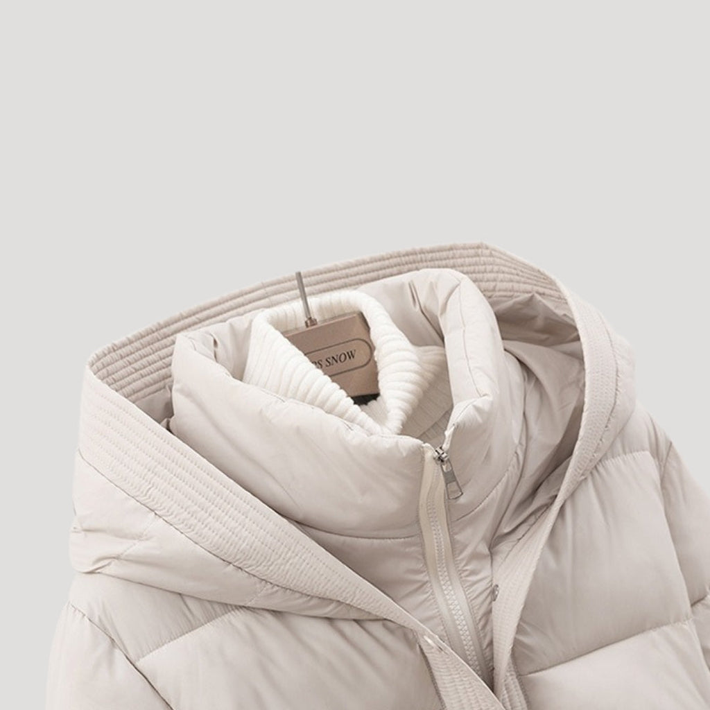 Amara | Wattierte Kapuzenjacke mit Gürtel