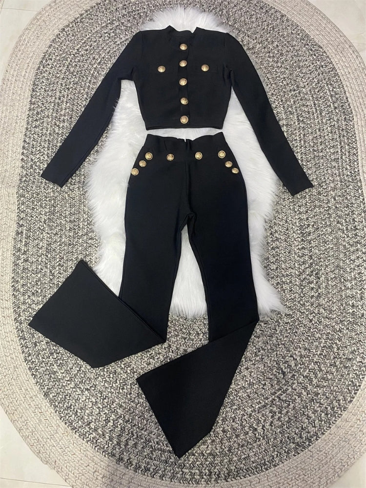 Paz | Conjunto elegante con botones dorados