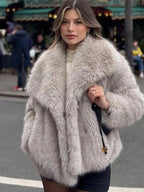 Gracia | Chaqueta de peluche con cuello solapa