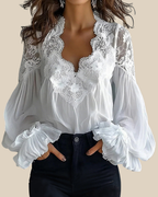 Ainhoa | Blusa con encaje en escote y hombros