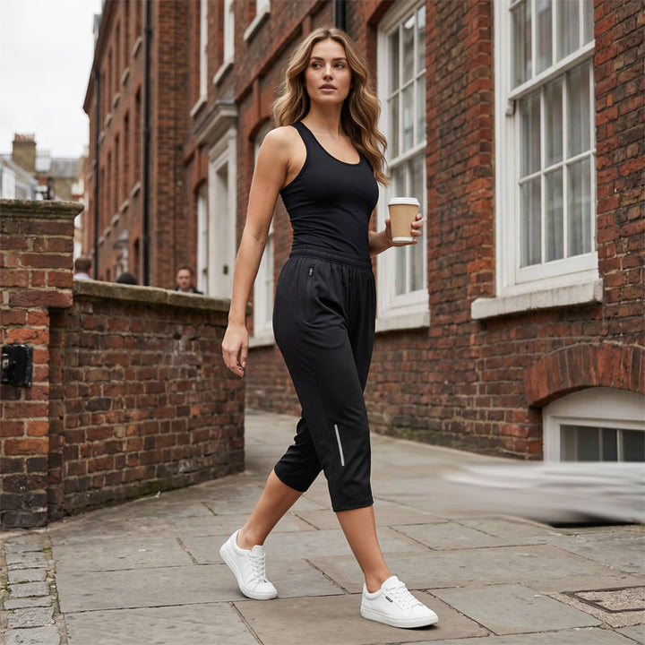 Romy | Pantalón capri – elástico, ligero y de secado rápido