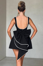 Noelia | Minivestido elegante con lazo