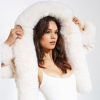Matilde | Chaqueta corta de pelo sintético