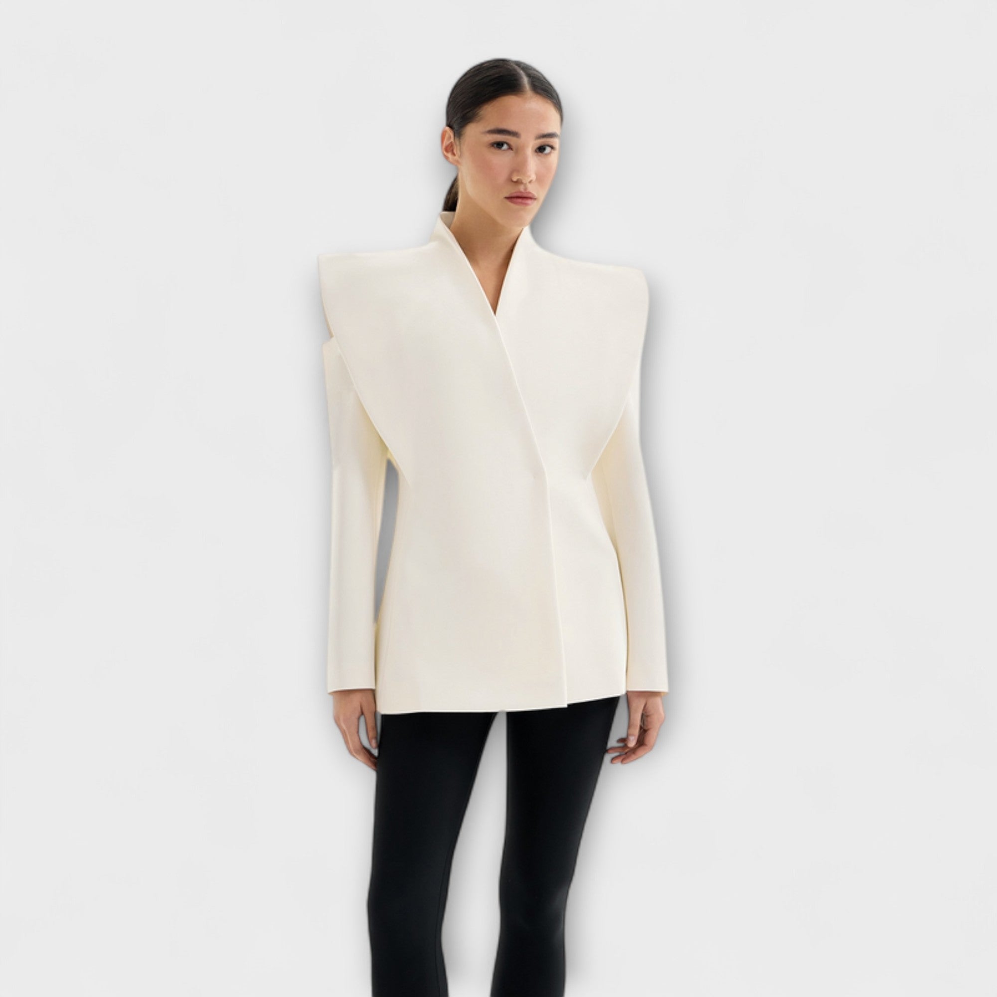 Bárbara | Blazer escultural de hombros marcados