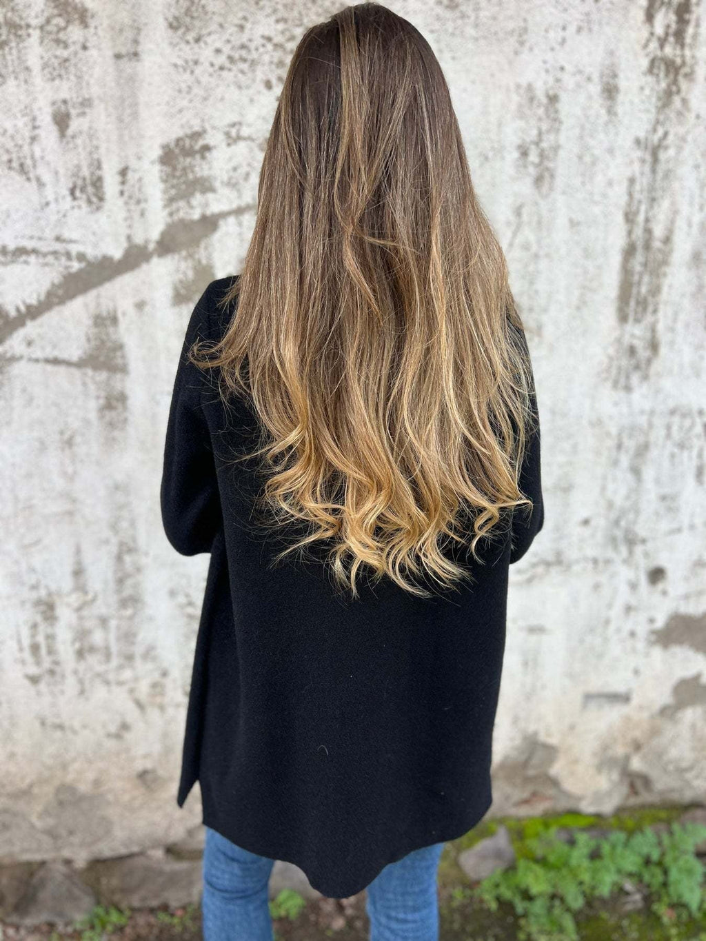Tussenjas Dames met een Chique Reverskraag en Elegante Knoopdetails
