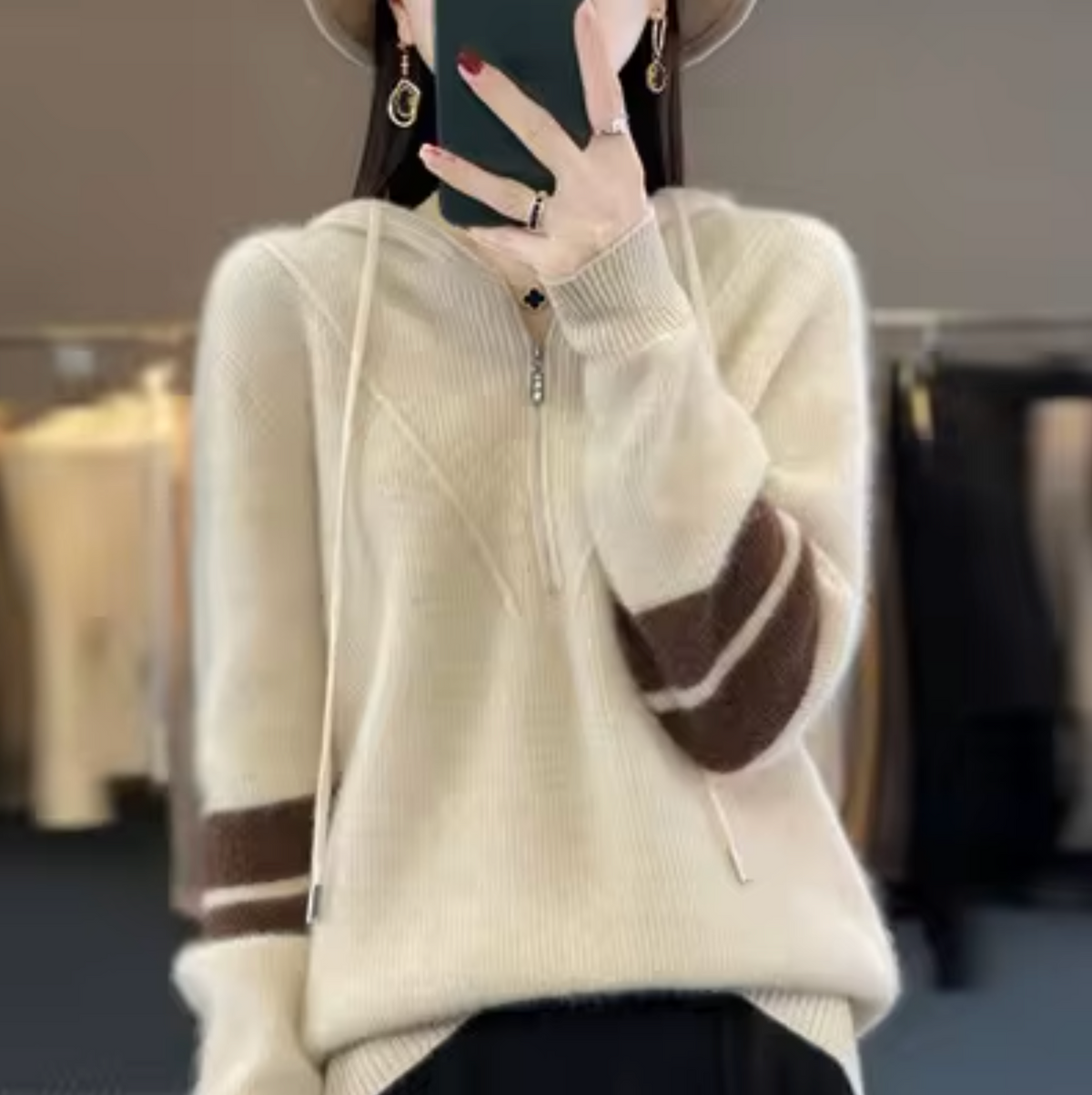 Josefa | Sudadera con capucha y mangas a rayas
