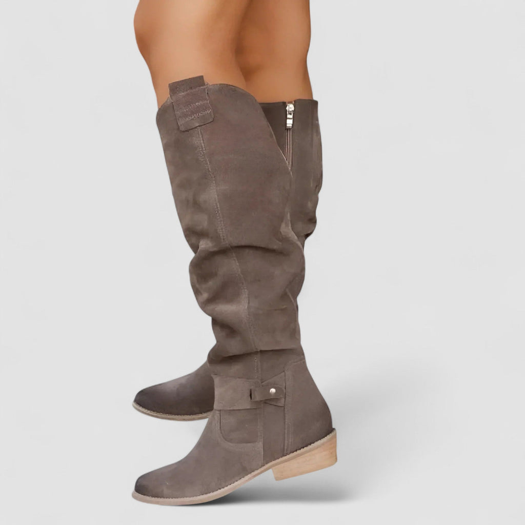 Charlotte | Hohe Stiefel in Wildlederoptik