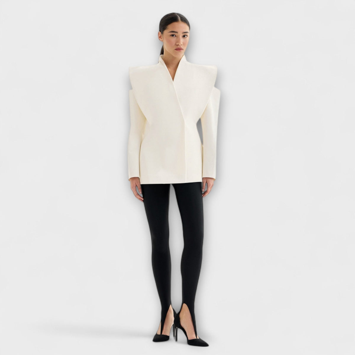 Bárbara | Blazer escultural de hombros marcados