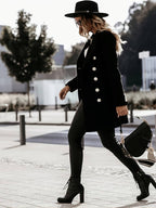 Winterjas Dames met een Knoopsluiting en Zachte Pluchen Afwerking