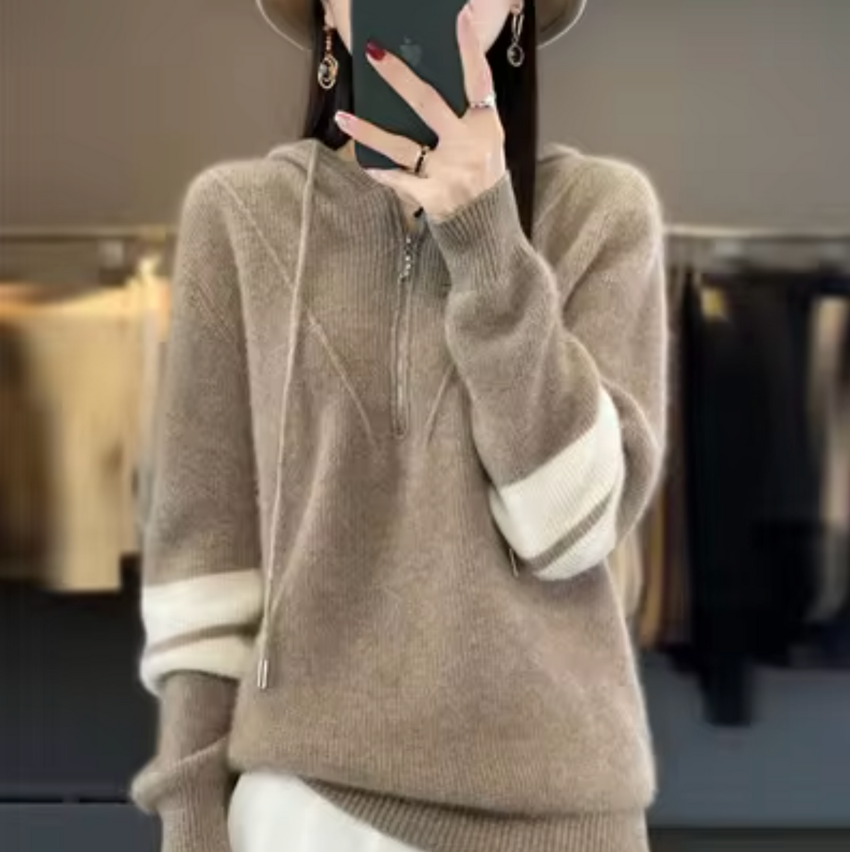 Josefa | Sudadera con capucha y mangas a rayas