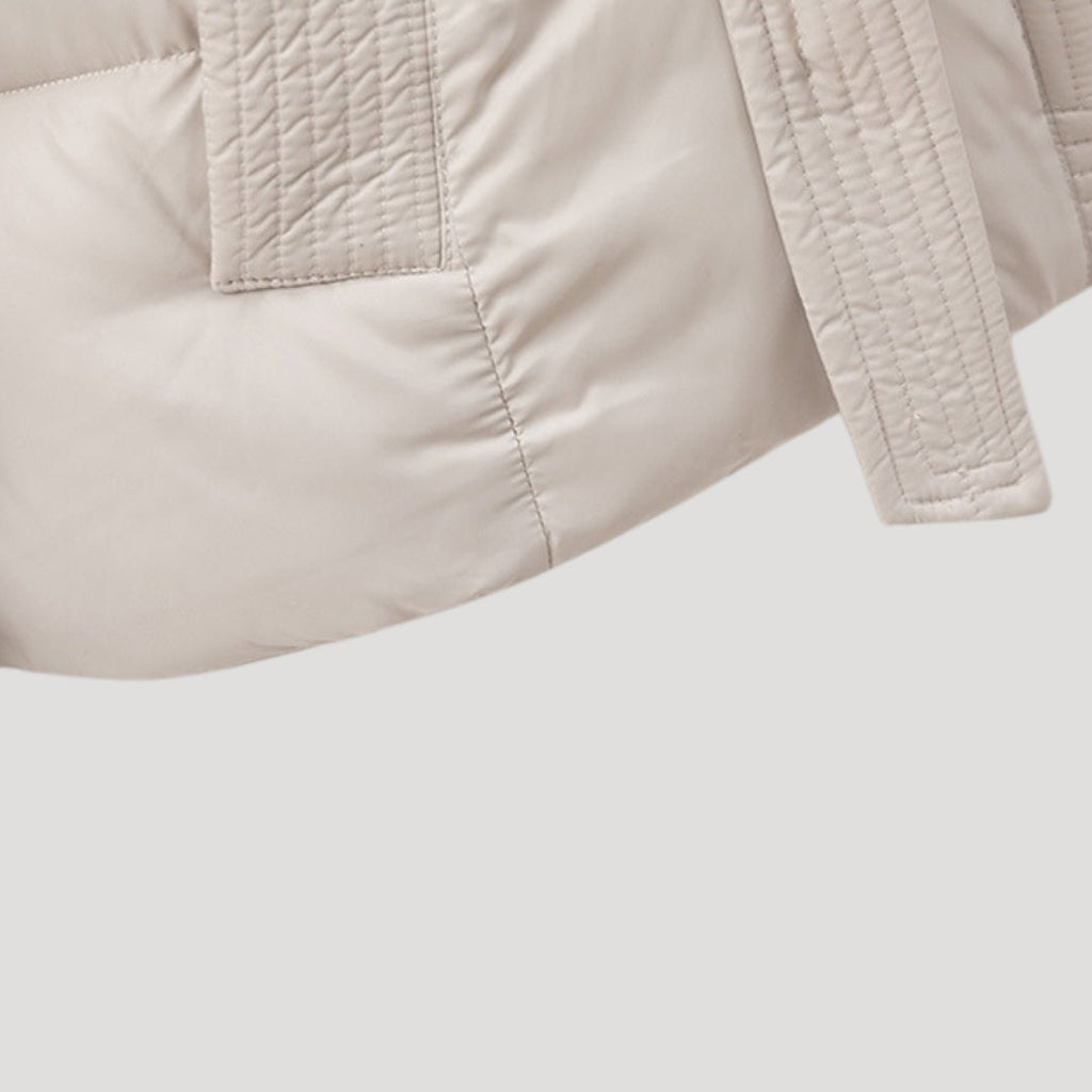 Mónica | Chaqueta acolchada con capucha y cinturón