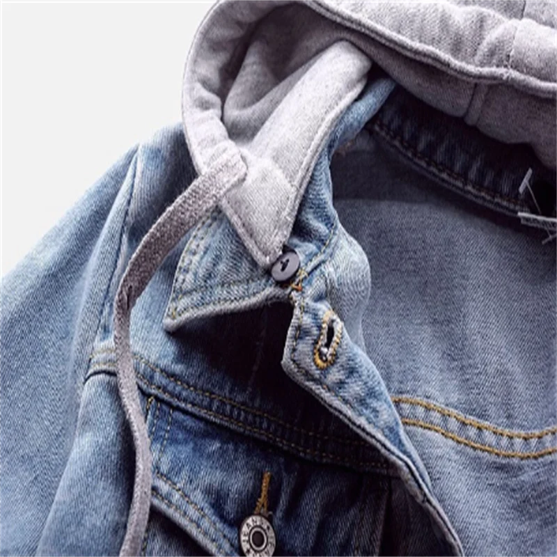 Tussenjas Dames met een Capuchon en Duurzaam Denim van Hoge Kwaliteit