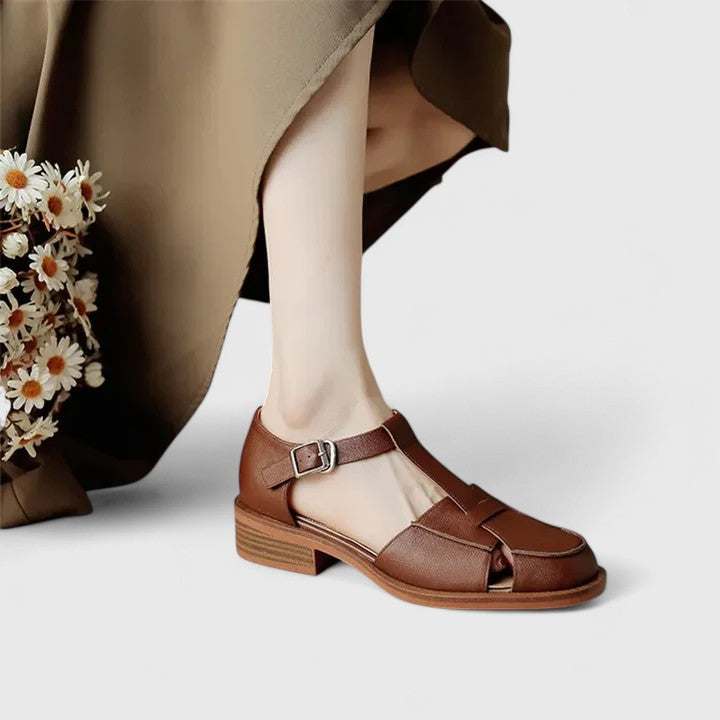 Olatz | Sandalias cerradas con tira en T