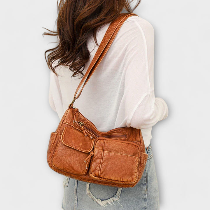 Fenda | Bolso de piel vintage de estilo clásico