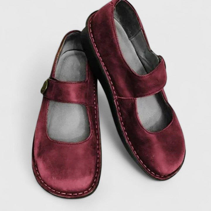 Iria | Zapatos de piel con tira y punta redonda