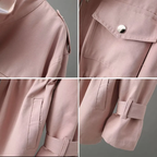 Tussenjas Dames met Ruime Zakken en een Tijdloos Trench Design